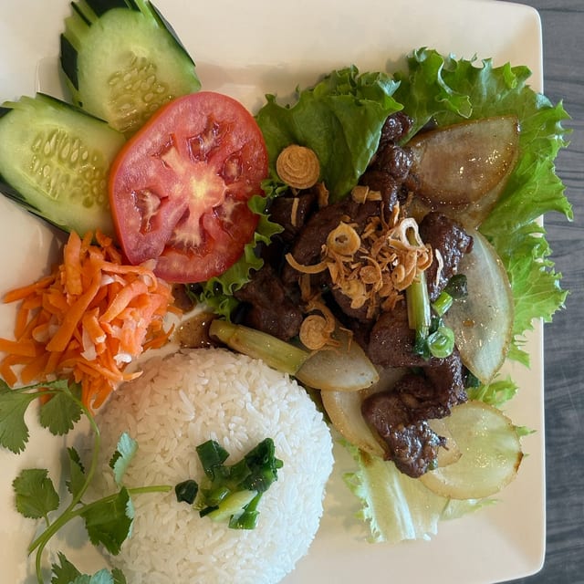 Shaking Beef Plate.