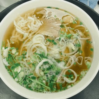 17P Well-Done Brisket & Flank Pho