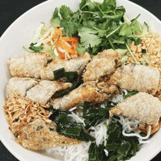 4B Egg Rolls