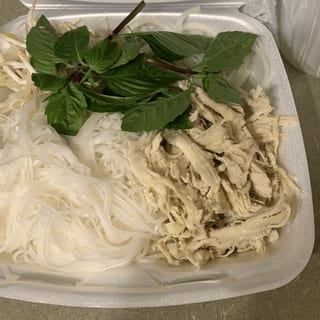 4P. Chicken Pho