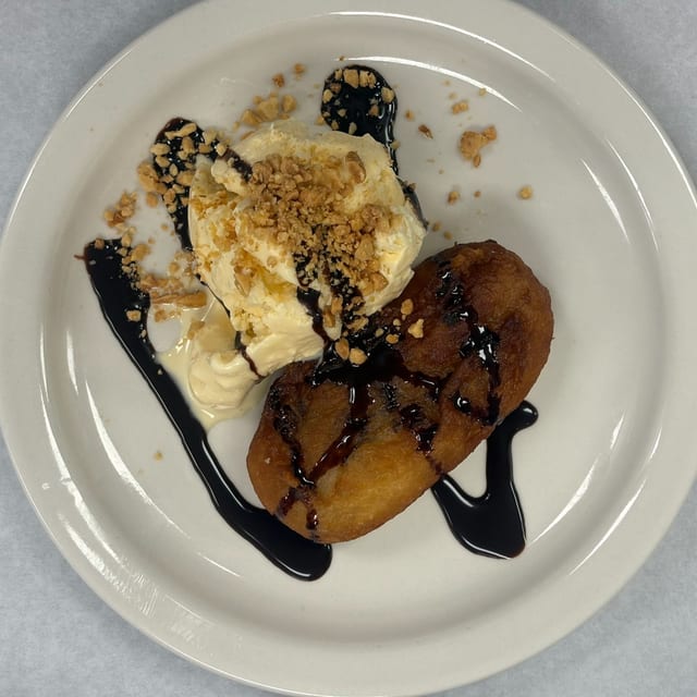 Fried Banana Top Ice Cream.